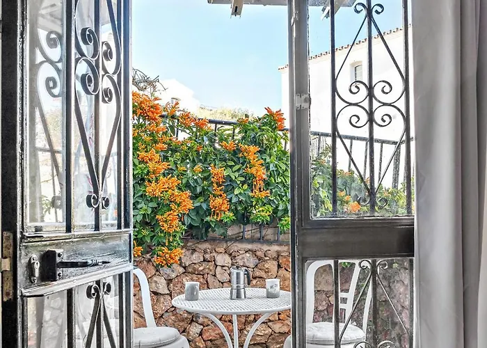 Capistrano With Access To Nerjas Pool Area * Nerja